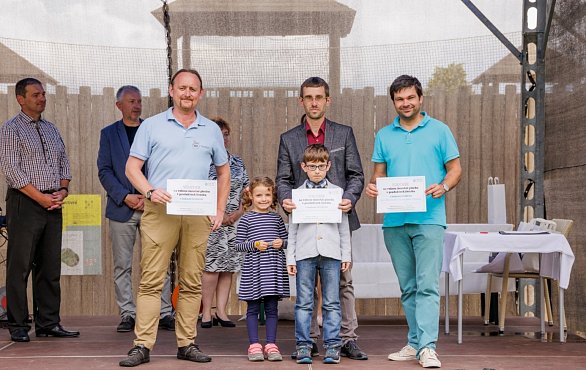 Divácké losování přineslo vouchery na propagaci v jihočeských Denících včelařovi, ovocnářům a školnímu minipivovaru