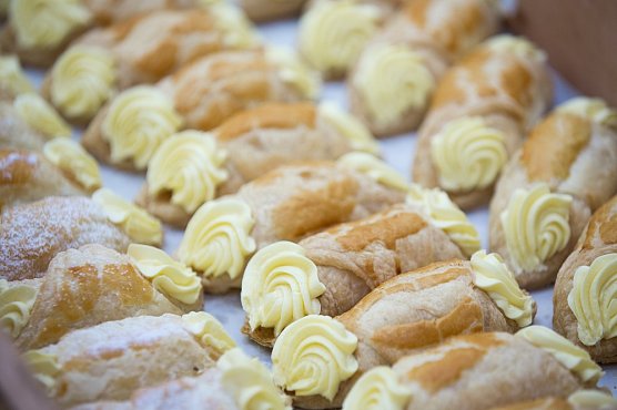 Přes čtyřicet procent obchodníků chybně nebo nedostatečně označilo nebalené potraviny